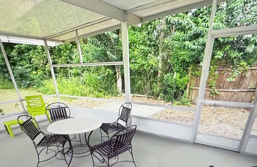 High Springs Casa | Minutes to Springs! High Springs Home- Sleeps 6