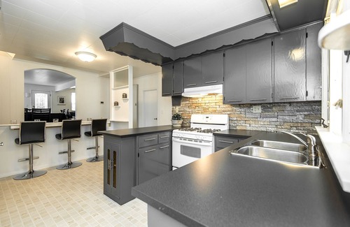 Wainfleet Casa | A minutos de la playa - Lakeshore Meadows Retreat