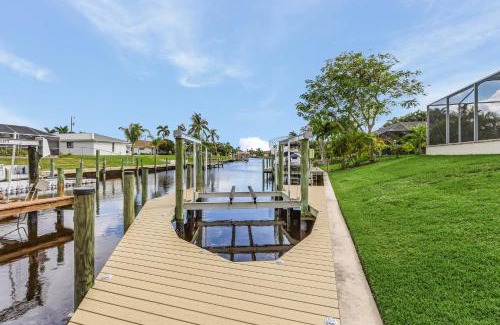 Caloosahatchee Casa | Minutes to the River!, Dock and Pool - Villa Gold Coast - Roelens Vacations