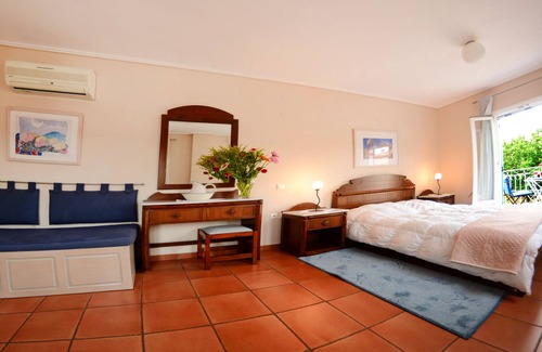 Galaxidi Casa | Mira Mare Hotel