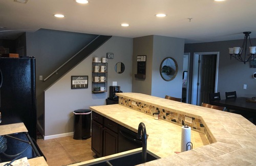 Camdenton Condominio | Miramar 3 Br 2 Ba + loft, cubierta filtrada con vista al canal principal, Wifi