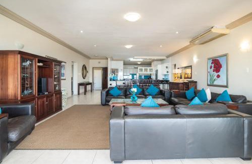 Shaka's Rock Casa | Miramar 3 - FAMILY ONLY Max 4 adults and 4 children