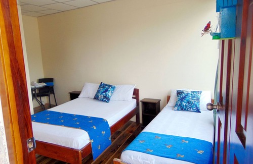 Pedernales Cabina | MIRAMAR LODGE