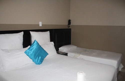 Greater Johannesburg Metropolitan Area Casa | Miraton Guest Lodge