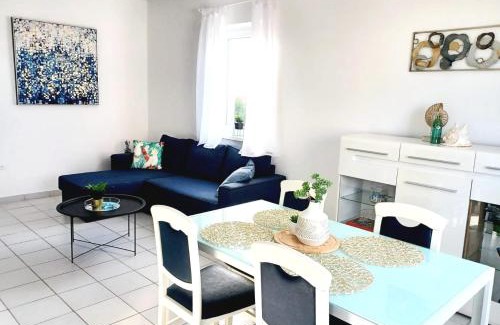 Novalja Apartamento | Mirela modern apartment near the beach, Novalja