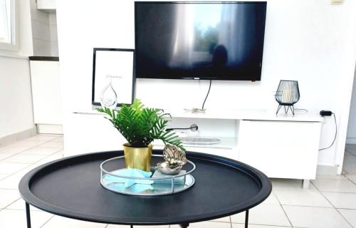 Novalja Apartamento | Mirela modern apartment near the beach, Novalja