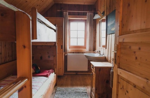 Millstatt Otro | Mirnock - 6-bett Familienzimmer mit Ostbalkon - Alexanderhütte