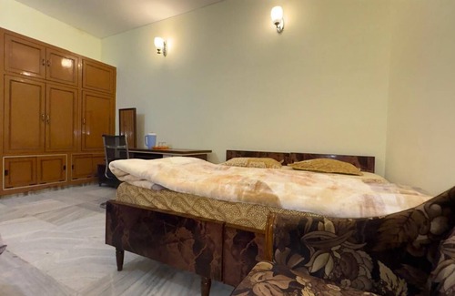 Civil Lines Casa | Mishra's Bungalow
