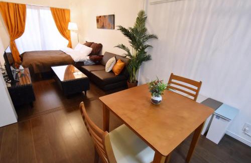 Onna Apartamento | Mishuku Onna302