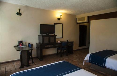 Reforma Hotel | Mision De Los Angeles