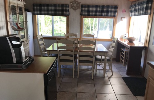 Westerly Cabaña | Misquamicut Westerly Secluded Beach Cottage 2018 remodelado y actualizado