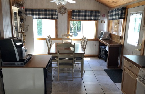 Westerly Cabaña | Misquamicut Westerly Secluded Beach Cottage 2018 remodelado y actualizado