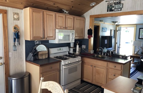 Westerly Cabaña | Misquamicut Westerly Secluded Beach Cottage 2018 remodelado y actualizado