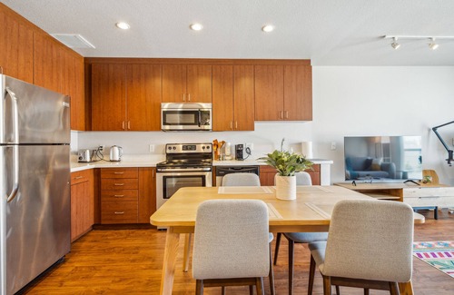 Inner Mission Apartamento | Mission 1 BR w/ Office by Anyplace - 11454