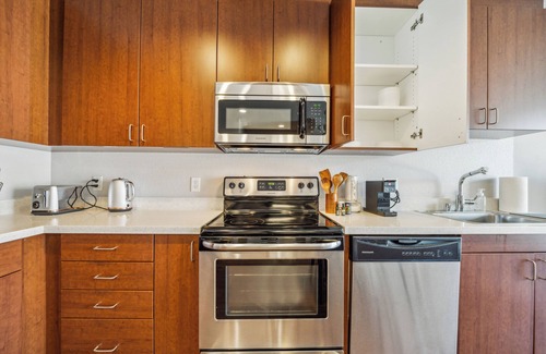 Inner Mission Apartamento | Mission 1 BR w/ Office by Anyplace - 11454