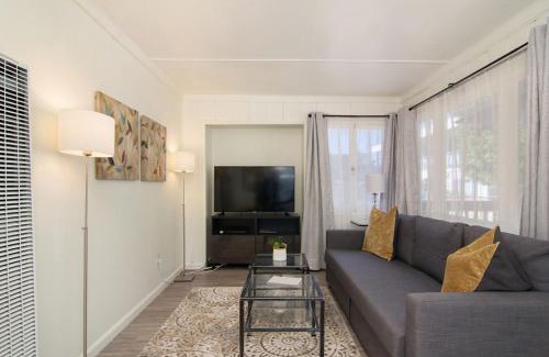 Mission Beach Casa | Mission Bay Cottage - Bay View Patio, Parking, WasherDryer