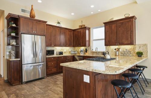 South Mission Beach Casa | Mission Paradise - Spa, Pet Friendly, Steps2Sand