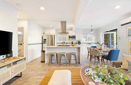 Point Loma Casa | Mission Point 1 by Avantstay San Diego Beach House w/ Huge Patio & Fire Pit Walk to Beach!
