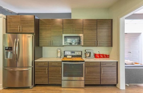 Rossville Casa | ♥ Mission Ridge Midcentury - Family Friendly - Valley Views - High Speed Wifi