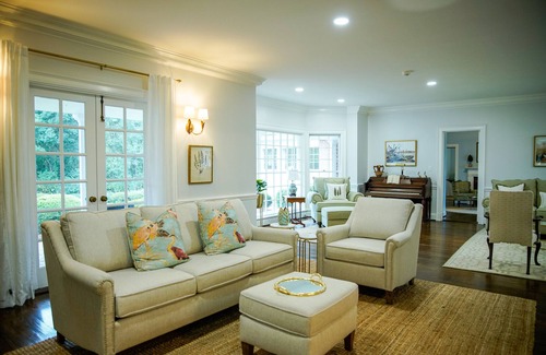 Fowlstown Casa | Mistletoe Retreat: Large estate on FL-GA line. 6-8 BRs sleeps 16.