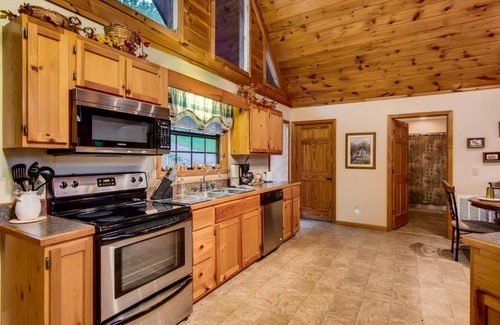 Wears Valley Casa | Misty Meadows Cabin