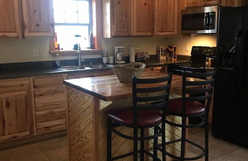 Davisville Casa | Misty Valley Hideaway on the scenic Courtois River