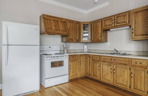 Allons Cabina | Mitchell Creek Marina Cabin 8