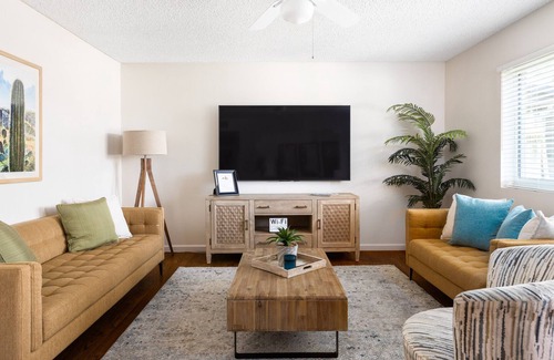 Pointe Scottsdale Casa | Mitchell Retreat/min to Oldtown Scottsdale with pool, spa and bball court!