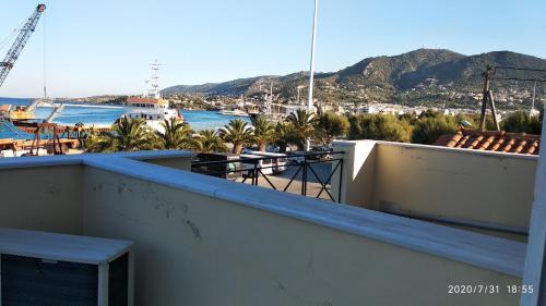 Lesvos Apartamento | Mitilene Harbour Watch