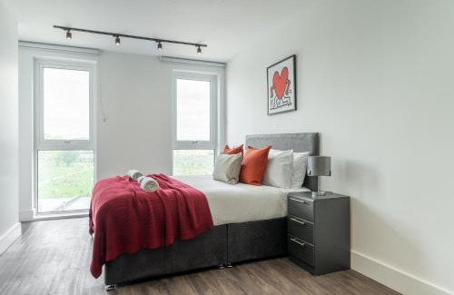 College Park and Old Oak Apartamento | Mitre Haring by Artsy