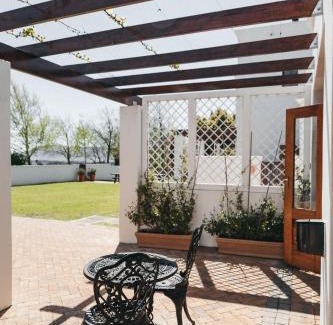 Koelenhof Apartamento | Mitre's Edge Vineyard Studio