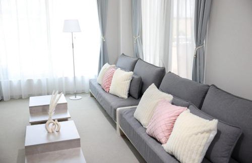 Shinagawa Apartamento | Miu Hotel Togoshi Ginza - Festival Vibes Every Day with Easy Access to Landmarks, Bullet Train & Airports