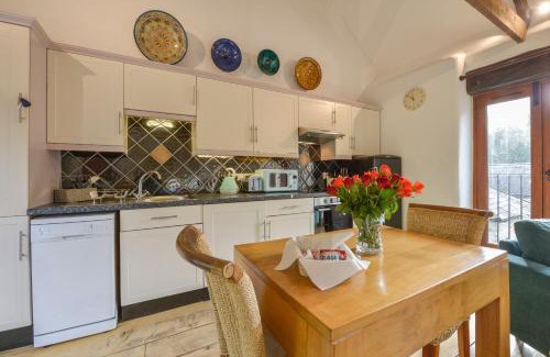 Kingsbridge Casa | Mixit Cottage
