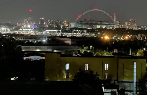 Park Royal Casa | MJ Service Apartment - Close to station - London