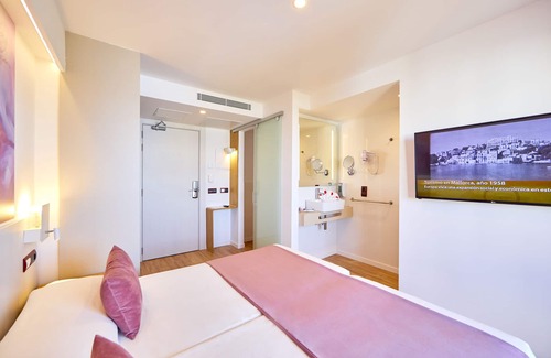 El Arenal Hotel | MLL Mediterranean Bay Hotel - Adults Only