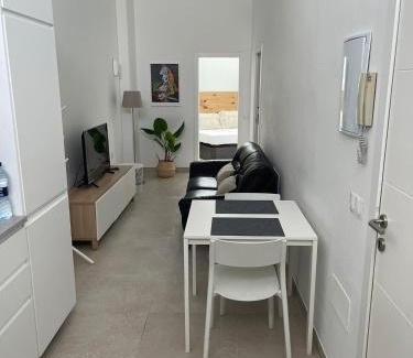 Bailen-Miraflores Apartamento | MN Homes Fonseca A