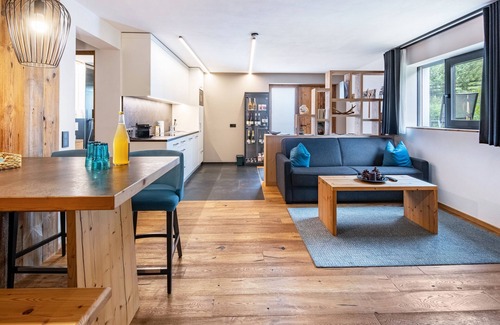 St. Valentin auf der Haide Chalet De Esquí | Moderno apartamento vacacional Chalet Ortles con vistas a la montaña y Wi-Fi