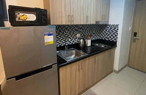 Barangay 76 Condominio | MOA Staycation at Shore 2