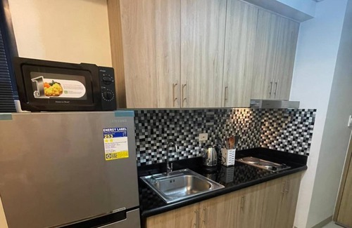 Barangay 76 Condominio | MOA Staycation at Shore 2