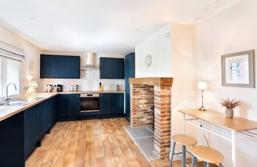 Ripon Casa | Moat Cottage - Newby Hall Estate, sleeps 4