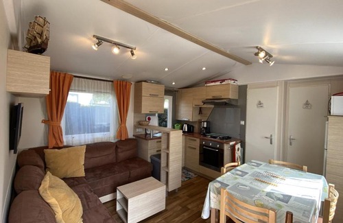 Fouras Casa | Mobil-home à Fouras : Proche Plage, 2 Chambres, TV, Plancha, Parking, Idéal Famille - FR-1-709-58