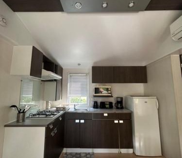 Rustrel Otro | mobil home AU SOLEIL
