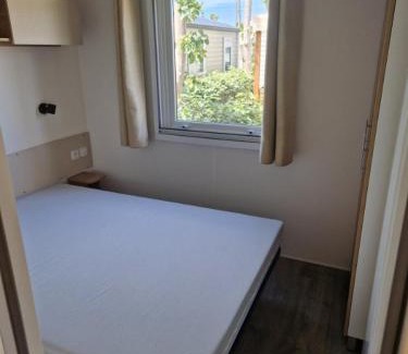 Villeneuve-les-Beziers Otro | MOBIL HOME CAMPING Les Sables Du Midi -3 chambres
