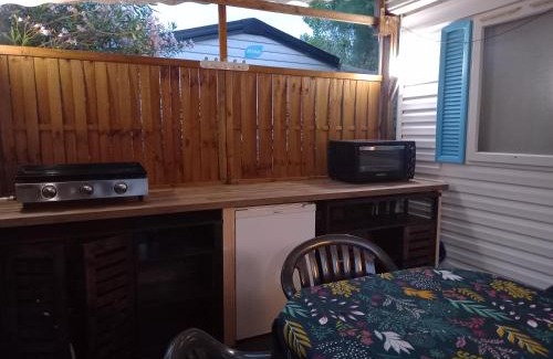 La Tamarissiere Otro | Mobil Home climatisé avec terrasse dans camping l'Escale, calme, à 20 mn à pied de la plage