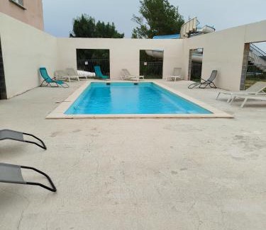 Saint-Papoul Otro | Mobil home dans camping 3 étoiles