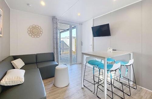 Jullouville-les-Pins Casa | Mobil-Home Grand Confort, 200 m Plage, 4 Pers, 2 Chambres, 2 Sdb, Piscine, Parking - FR-1-361A-38