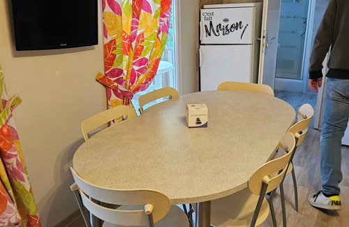 Villeneuve-les-Maguelone Casa | Mobile home sleeps 6
