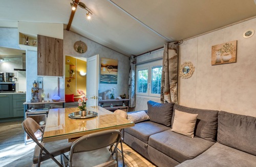 Gallargues-le-Montueux Casa | Mobile Home Rental Camping Les Amandiers