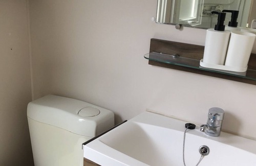 La Rouviere Casa | Mobile home in domain with entertainment
