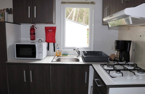 Saint-Julien-en-Born Alquiler De RV | Mobil Home 'Du Soleil - Contis' con piscina compartida, terraza y Fun Pass incluido